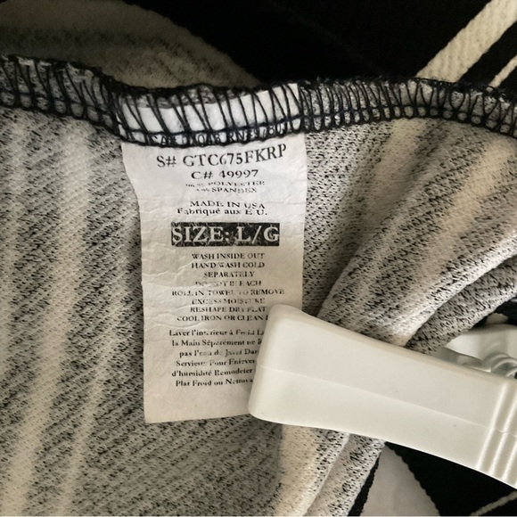 GREEN ENVELOPE, BLACK AND WHITE STRIPED BLOUSE,SIZE: L - Picture 10 of 10